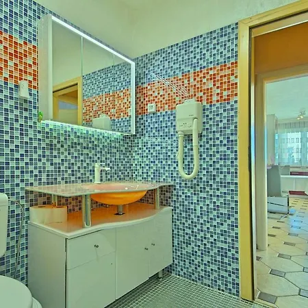 Viki, Sani, Evan, Teo, Goran Apartamento Poreč